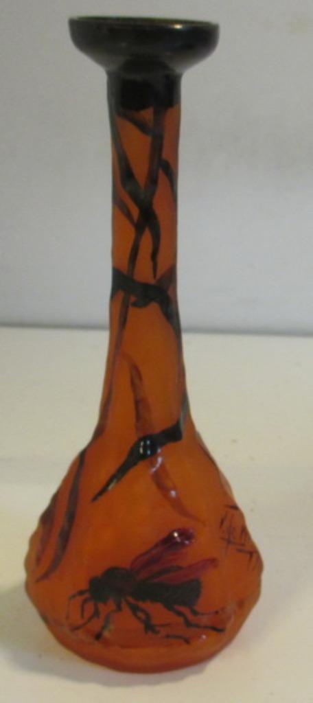 art nouveau geemailleerd vaasje met bij   V.  de Winner, Antiek en Kunst, Verzenden