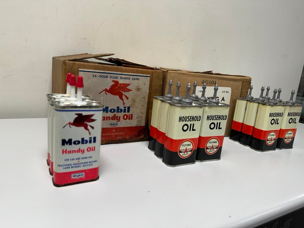 Huile Flying A & Mobil Huiles pratiques NOS ️, Collections, Marques & Objets publicitaires, Enlèvement ou Envoi, Utilisé, Emballage
