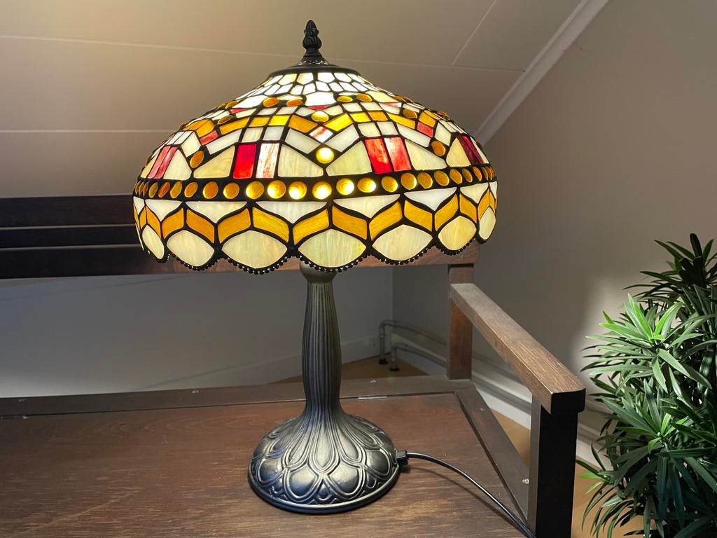 TIFFANY lamp, Huis en Inrichting, Ophalen, Nieuw, Glas