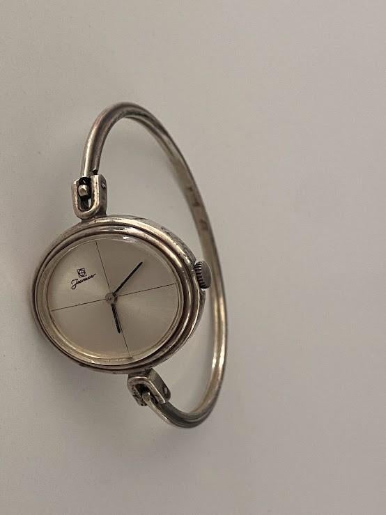 Zilveren dames horloge merk Jeunesse, Bijoux, Sacs & Beauté, Montres | Femmes, Montre-bracelet, Autres marques, Enlèvement ou Envoi