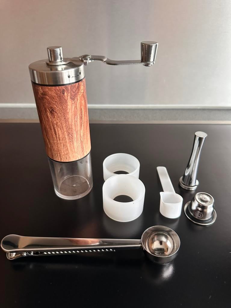 Moulin à café manuel + remplacement des capsules  Nespresso, Enlèvement ou Envoi, Comme neuf