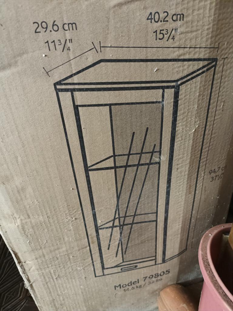 Kast, Enlèvement, Neuf