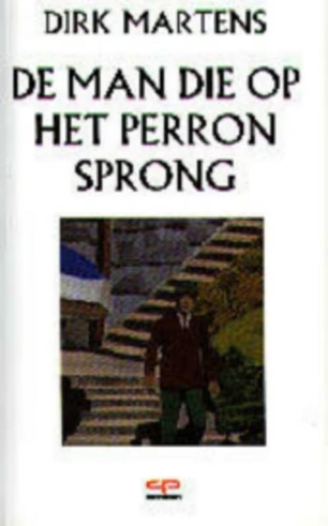 Dirk Martens / keuze uit 2 boeken met 3 novellen, Ophalen of Verzenden, Zo goed als nieuw