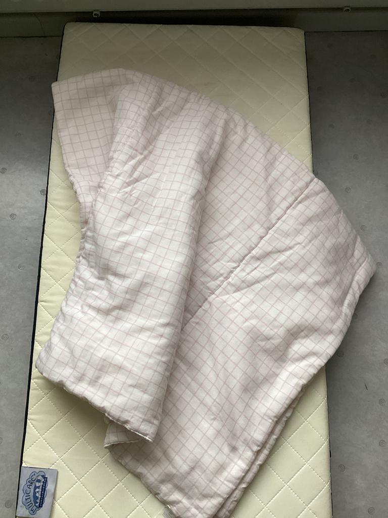 couette bout chou anti allergique, Enlèvement, Comme neuf, Housse de couette