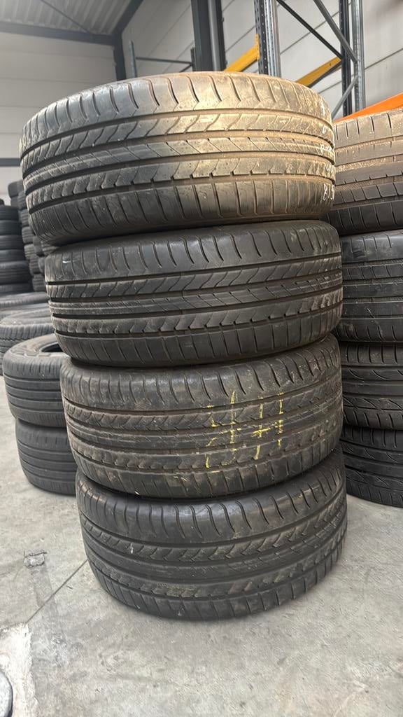 225/45R18 en 255/35R18 zomer site merk goodyear, Ophalen