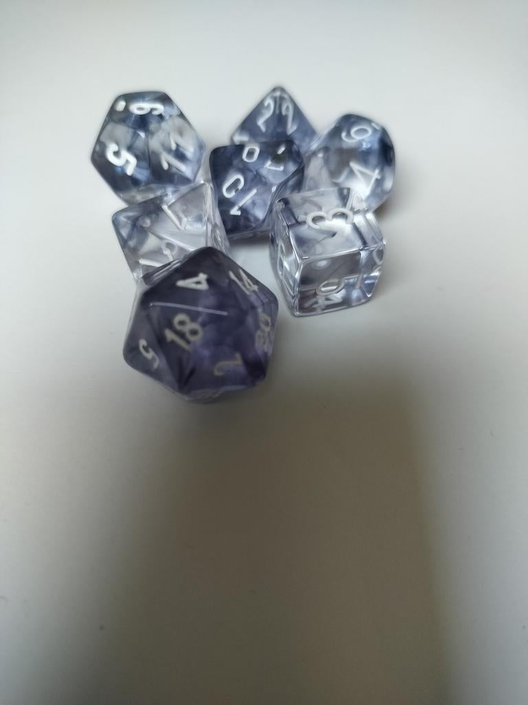 Dnd dices transparant blauw, Hobby en Vrije tijd, Ophalen