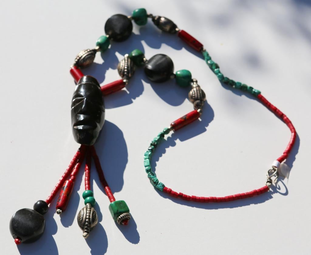 Sympathique collier ethnique neuf, Bijoux, Sacs & Beauté, Colliers, Enlèvement ou Envoi, Neuf, Noir