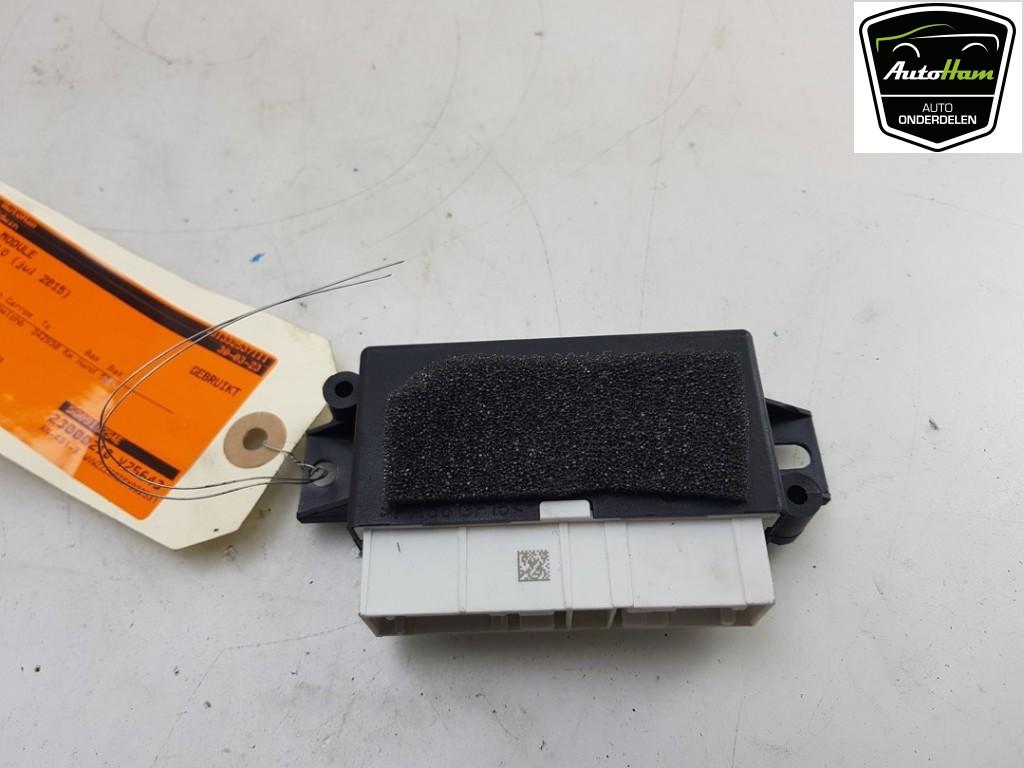 ORDINATEUR AIDE AU STATIONNEMENT Volkswagen Polo V (6R), Dhr. J. Ham, Volkswagen, Administratie@autoham.nl, Utilisé
