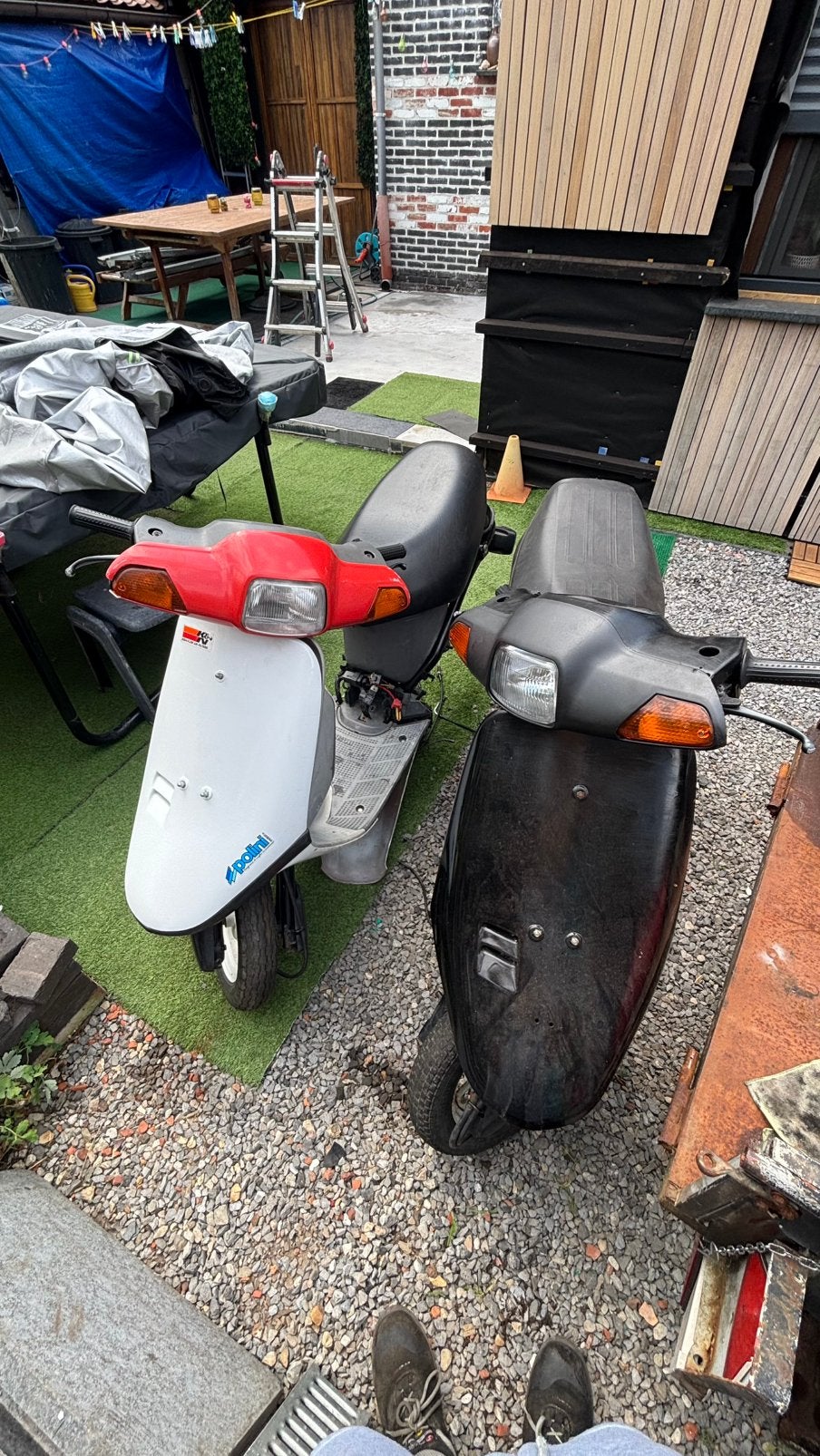Honda vision 1 met papieren(b klasse) 1 zonder, Ophalen, Zo goed als nieuw