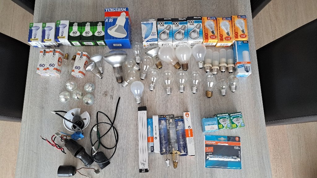 Ampoules, ampoules halogènes 59 pièces, Maison & Meubles, Enlèvement