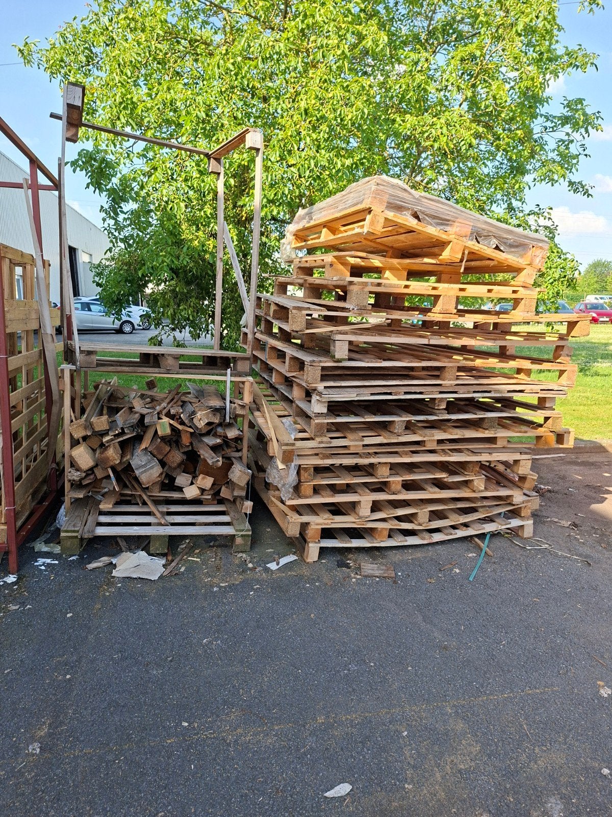 De vieilles palettes comme bois de chauffage, Enlèvement