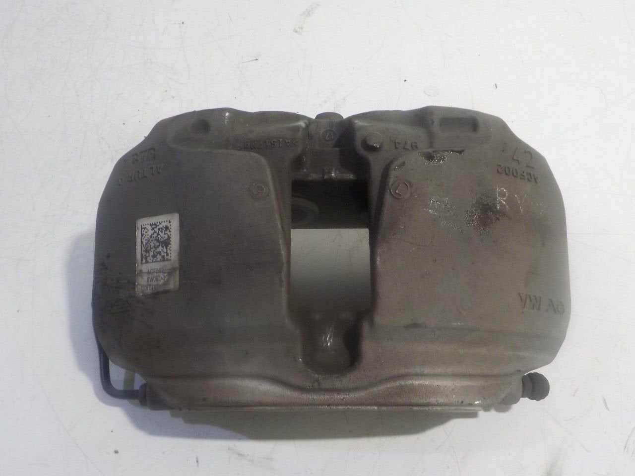 Remklauw rechts voor Audi A4, Onderdelen@venauto.nl, Van der Ven Autorecycling B.V., Gebruikt, Ettenseweg 76, 4706 PB Roosendaal, The Netherlands