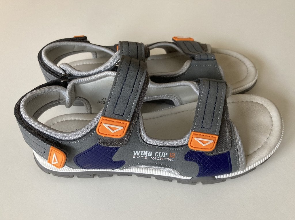 sandales à scratch garçon (pointure 37) - très bon état, Enfants & Bébés, Vêtements enfant | Chaussures & Chaussettes, Utilisé