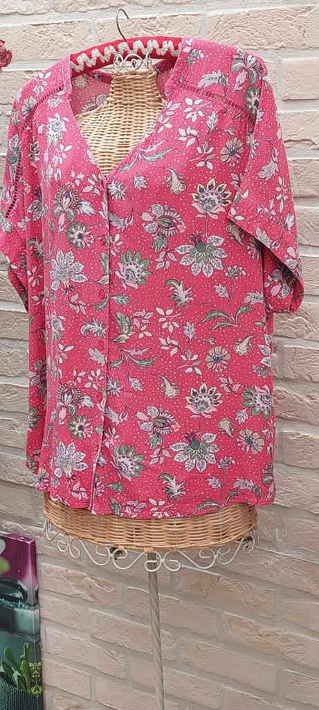 Bloesje maat 50   65cm van oksel tot oksel damart, Kleding | Dames, Grote Maten, Damart, Ophalen of Verzenden, Zo goed als nieuw