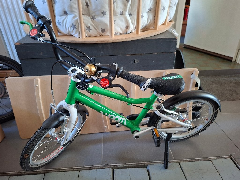 Woom 3 kinderfiets met pikkel, spatborden en fietsbel, Fietsen en Brommers, Ophalen, Zo goed als nieuw, 16 tot 20 inch, Woom