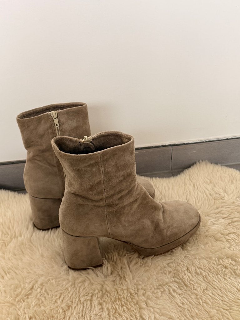 Beige deine laarzen, Ophalen, Beige, Zo goed als nieuw, Schoenen met hoge hakken