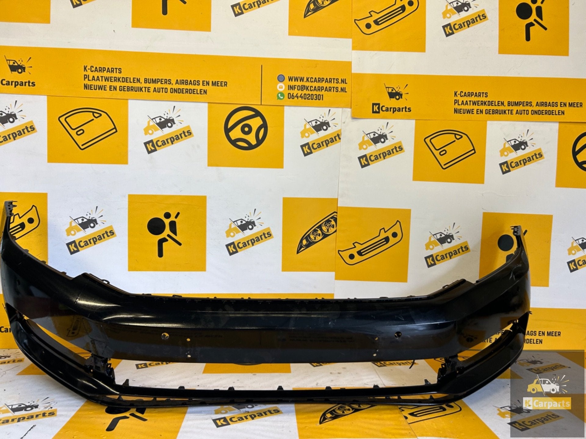 Pare-chocs avant Volkswagen Passat B8 4X PDC 3G0807221, Info@fabrikant.eu, Fabrikant BV, Pare-chocs, Utilisé