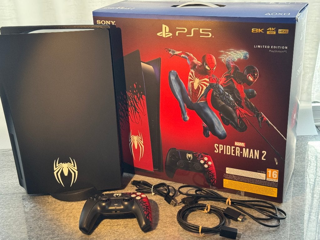 Playstation 5 Spiderman Limited Edition, Games en Spelcomputers, Games | Sony PlayStation 5, Online, Overige genres, Virtual Reality
