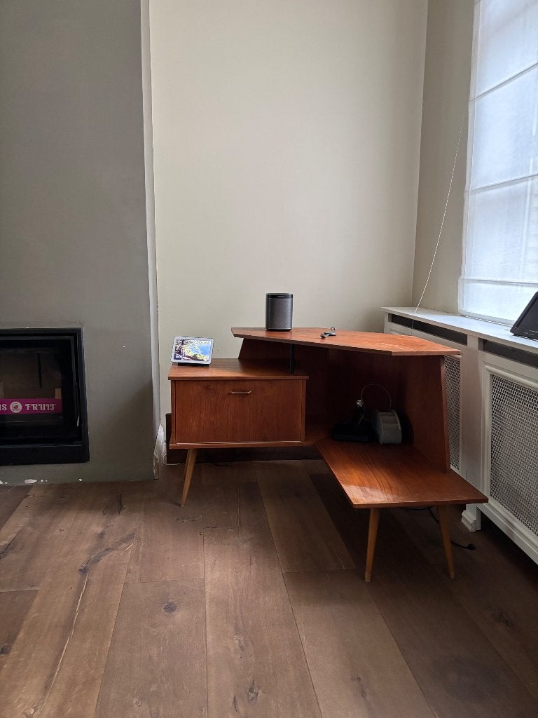 Vintage hoekkast, Ophalen
