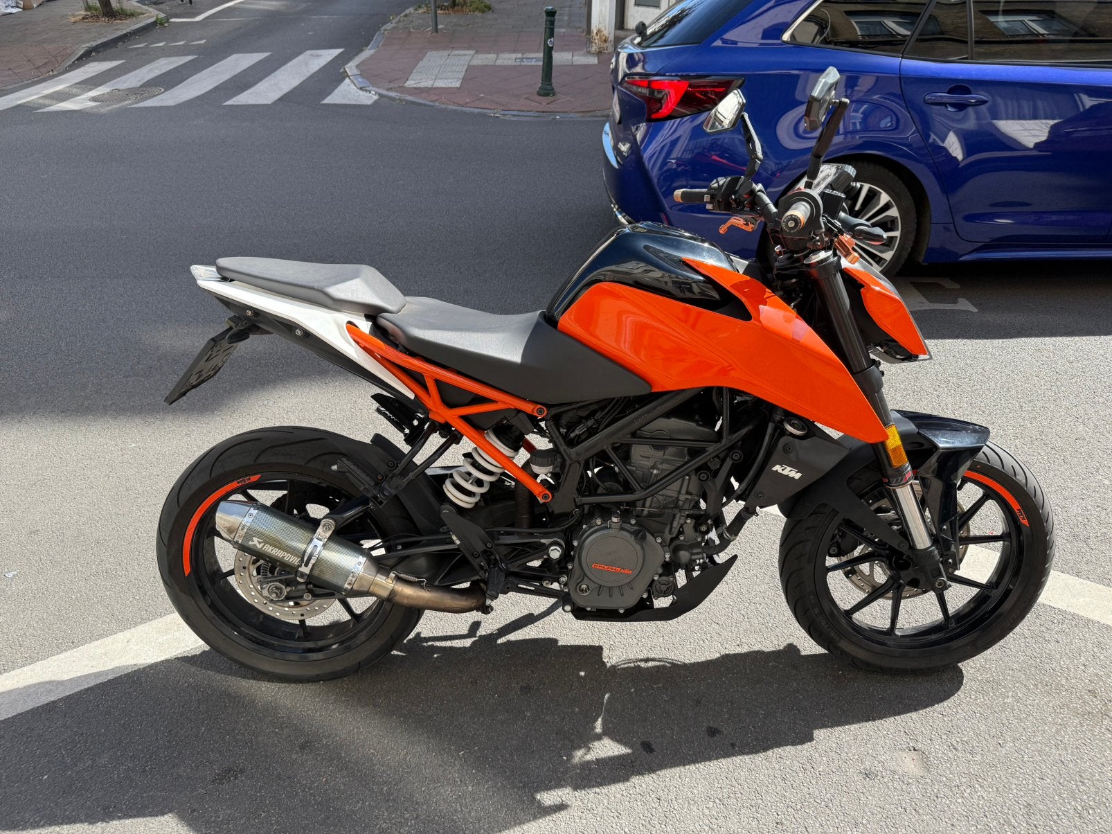 KTM Duke 125 oranje, Motoren, Particulier, 11 kW of minder, Handgeschakeld, Minimaal motorrijbewijs A1