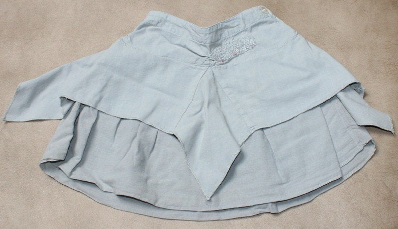 Jupe bleu-gris clair de la marque CKS - taille 2 ans/92, Enfants & Bébés, Vêtements enfant | Taille 92, Robe ou Jupe, Enlèvement ou Envoi