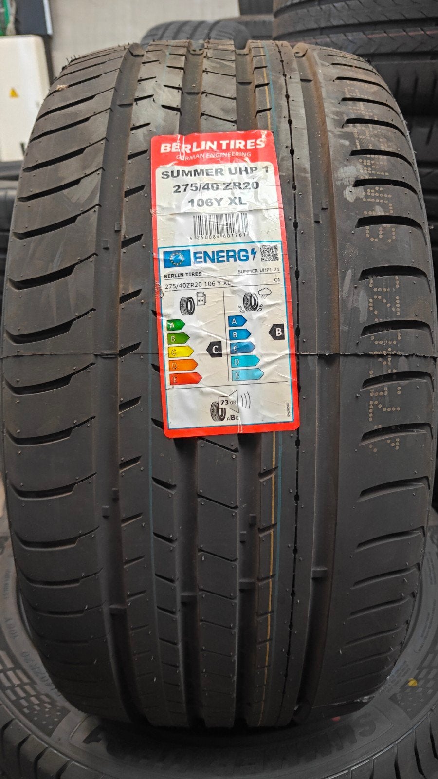275/40r20 Berlin 100€ l'unité avec montage et équilibrage, Enlèvement ou Envoi