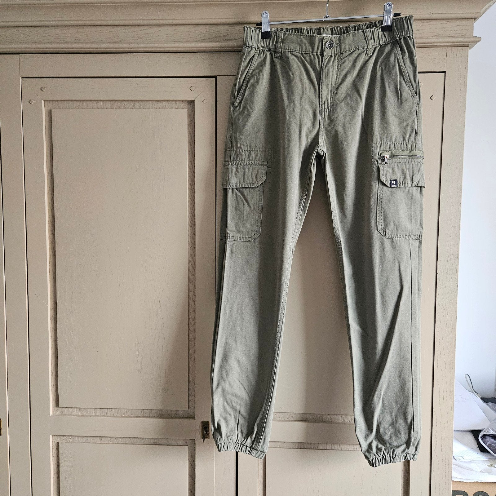 Pantalon, Garcia, vert, taille 170, Pantalon, Garçon, Enlèvement ou Envoi, Comme neuf