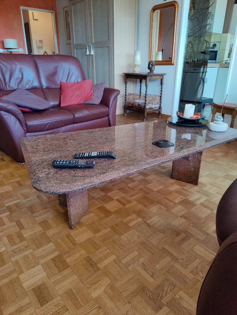 granieten salontafel, Ophalen