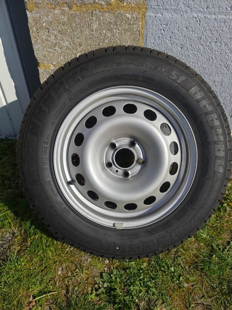 2 Roues neuves Citroën jumpy 215/65R16, Auto-onderdelen, Banden en Velgen, Ophalen