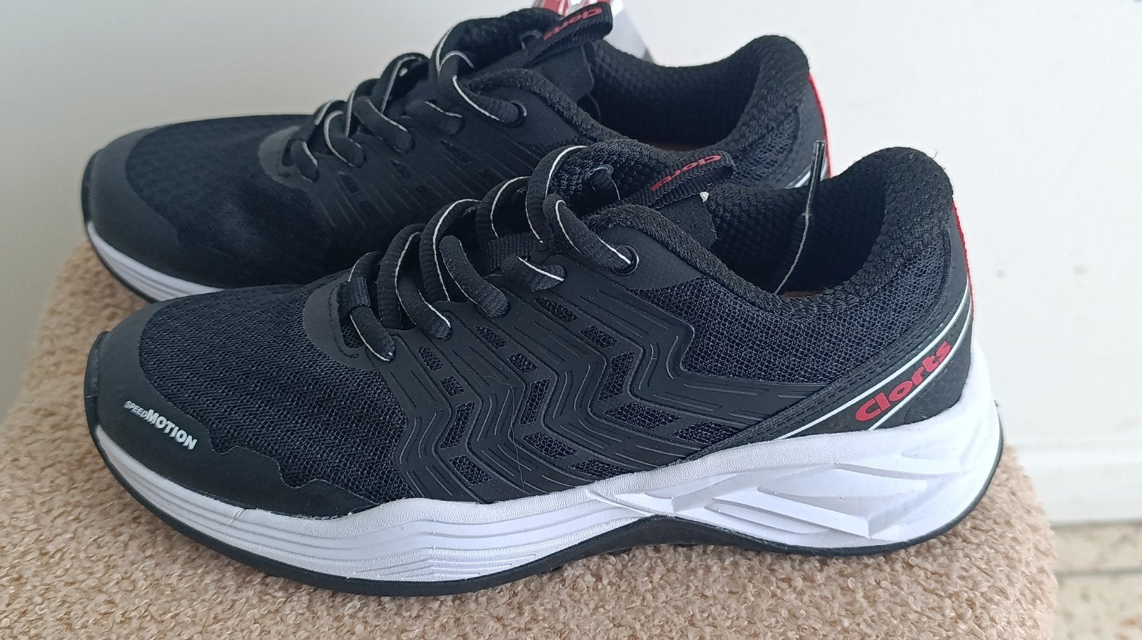 Clorts chaussures trekking T36, Sports & Fitness, Neuf, Autres marques, Enlèvement ou Envoi, Chaussures de course à pied