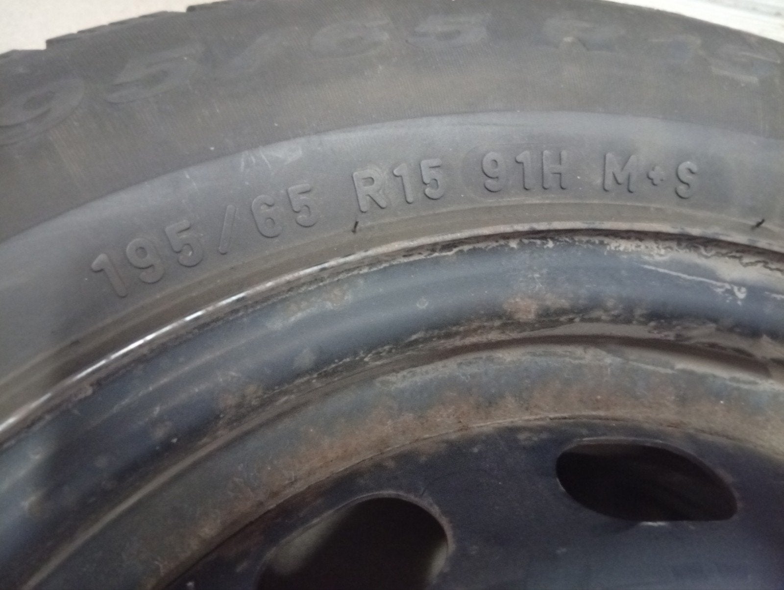 4 pneus hiver pirelli avec jantes, Autos : Pièces & Accessoires, 15 pouces, Pneus et Jantes, Pneus hiver, Véhicule de tourisme