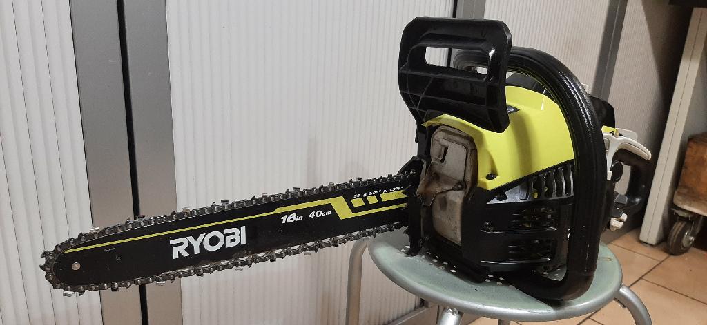 Tronçonneuse RYOBI 1.3 Kw 40cm, état neuf !, Bricolage & Construction, Tronçonneuse, 1200 watts ou plus, 70 mm ou plus, Comme neuf
