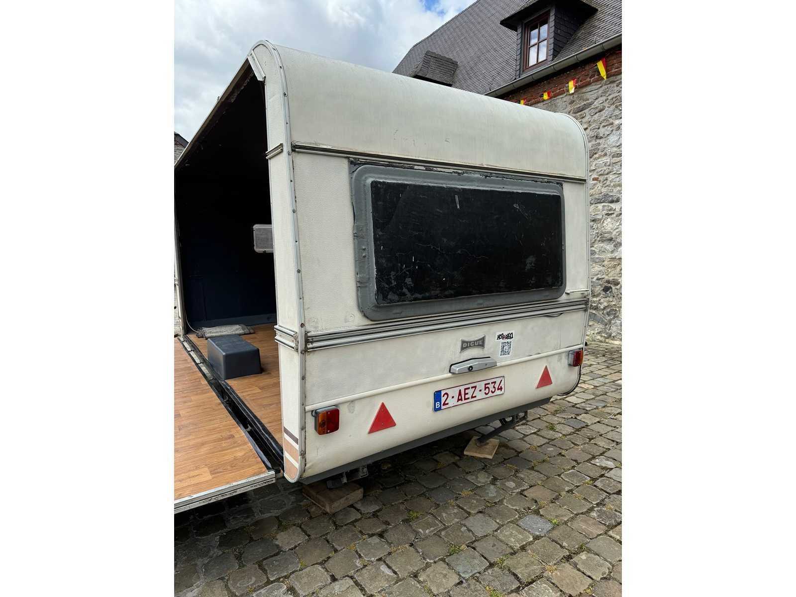 Caravane podium, Entreprise, Autres marques