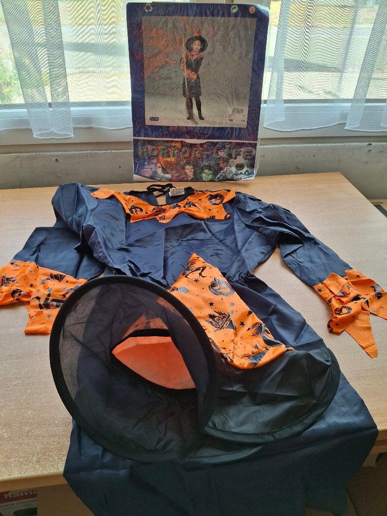 Halloween robe enfant + chapeau t 128- retrait à Soignies, Ophalen, Nieuw, Feestartikel