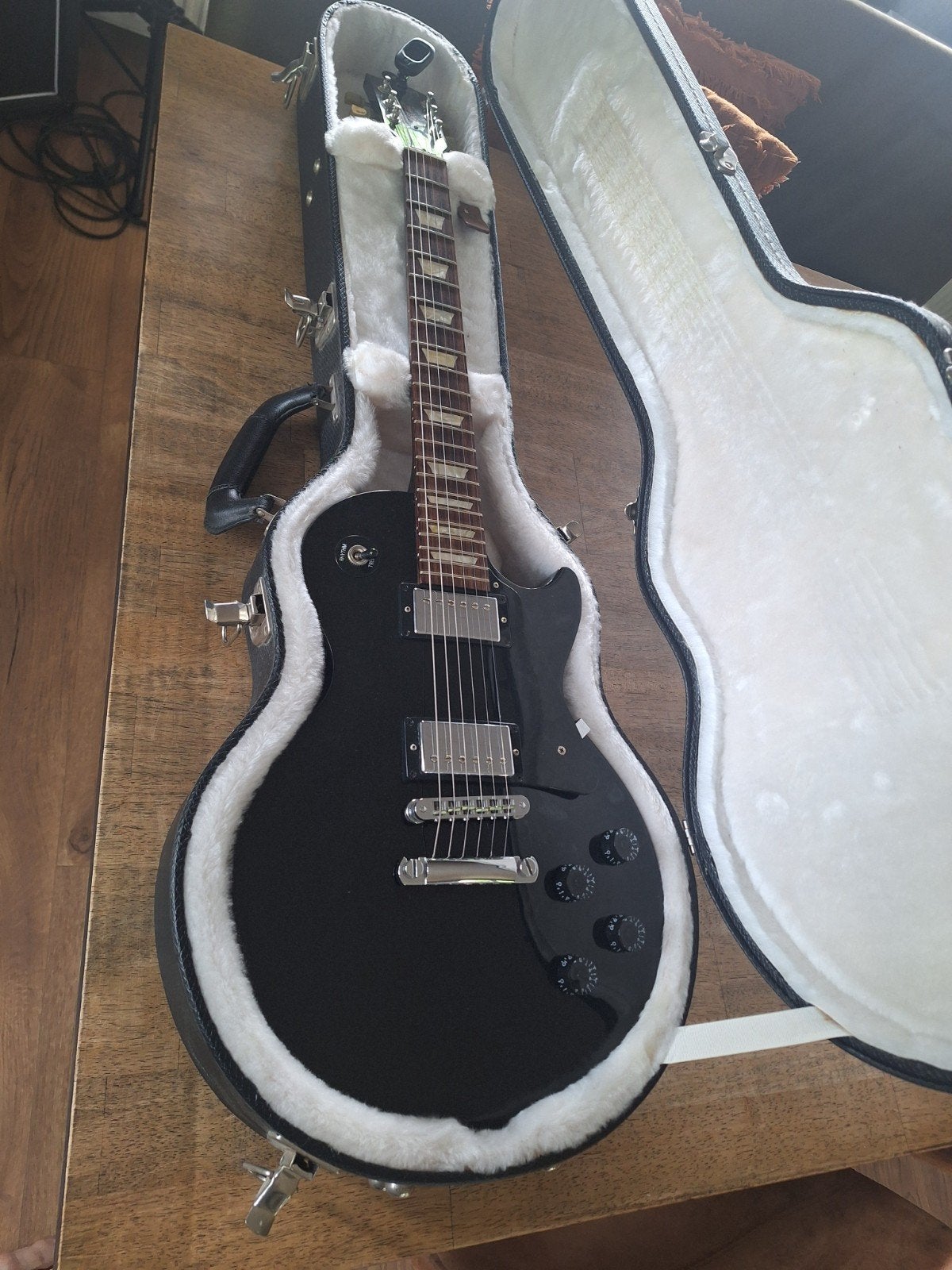 Gibson les paul studio 2009, Ophalen, Solid body, Gibson