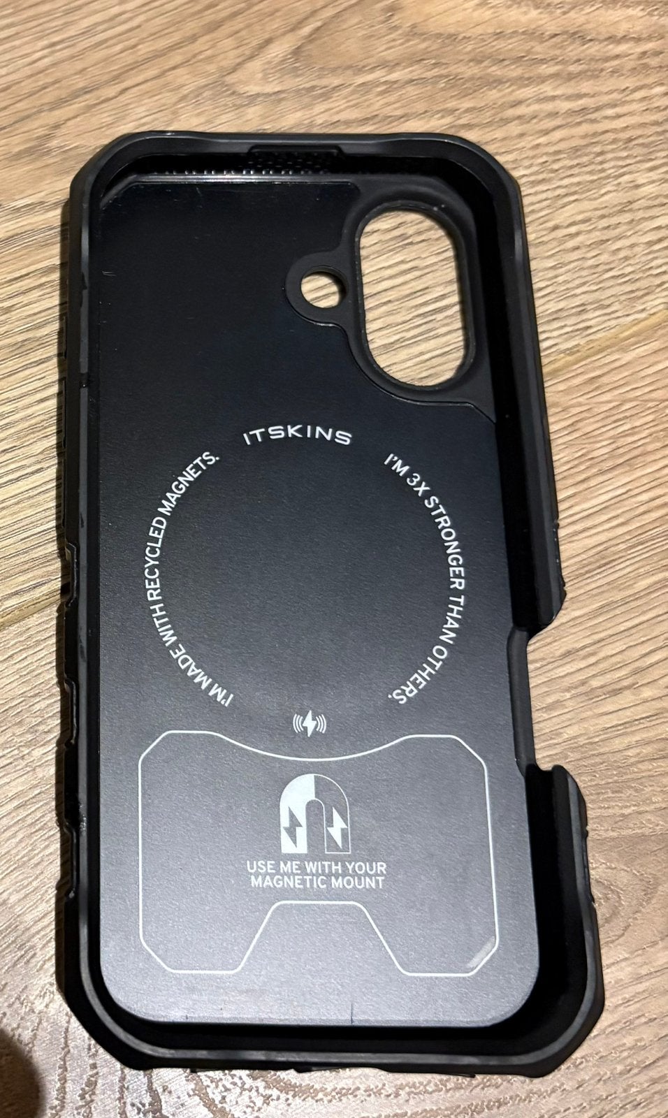 Iphone 16 ITSKINS Hybrid MagSafe Hoesje Extra Sterke Magneet, MagSafe, IPhone 16, Ophalen of Verzenden, Zo goed als nieuw