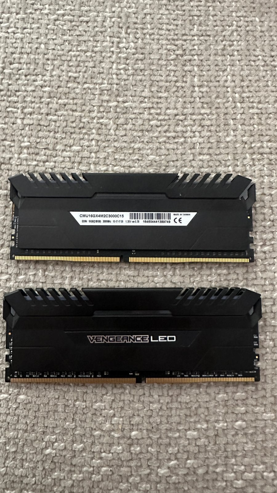 RAM 16gb 3000 Mhz ddr4 corsair white LED, Computers en Software, RAM geheugen, Ophalen, DDR4, Zo goed als nieuw, Desktop