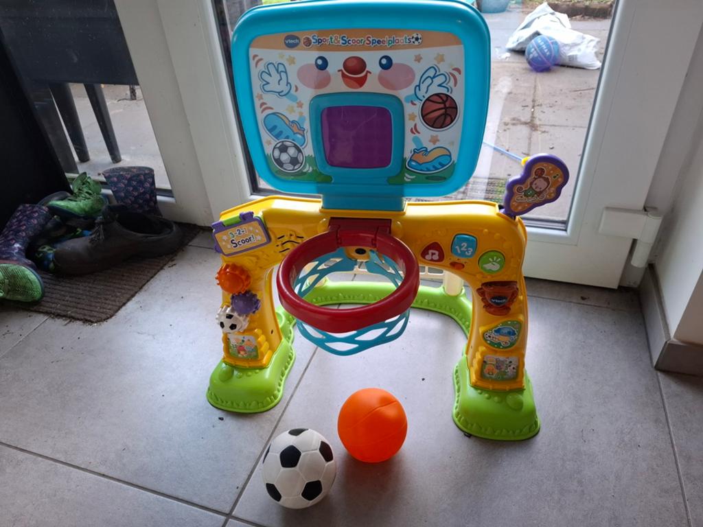 Vtech sport & scoor speelplaats, Kinderen en Baby's, Speelgoed | Vtech, Ophalen