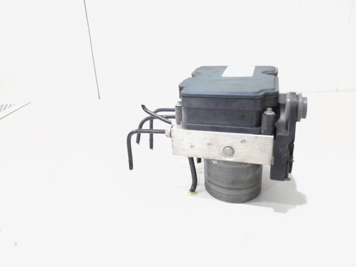 Pompe ABS d'un Volkswagen Polo, Autos : Pièces & Accessoires, Électronique & Câbles, Volkswagen, Utilisé, 3 mois de garantie, Enlèvement ou Envoi