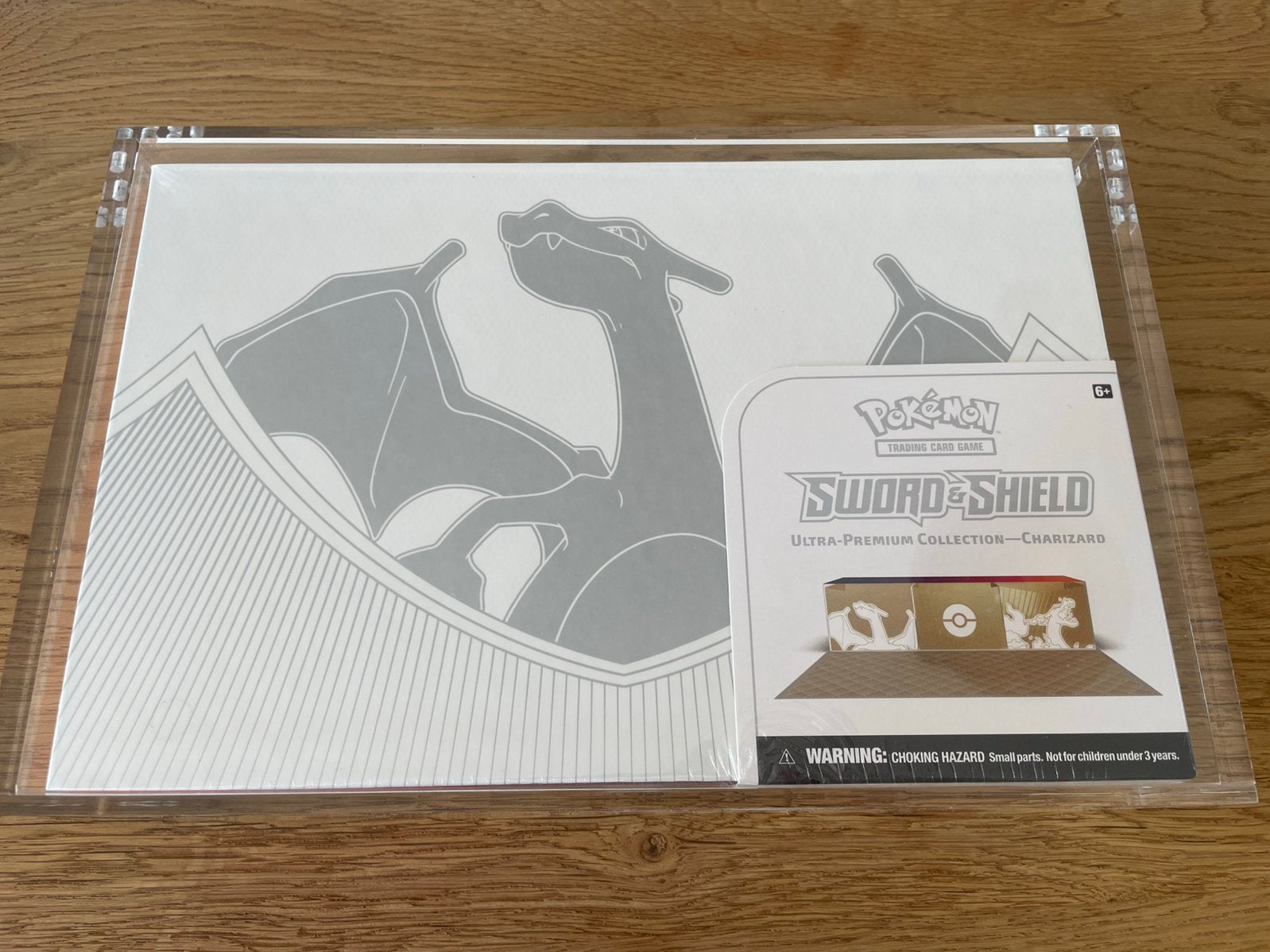 Charizard Sword & Shield Ultra Premium Collection, Hobby en Vrije tijd, Ophalen of Verzenden, Nieuw, Booster