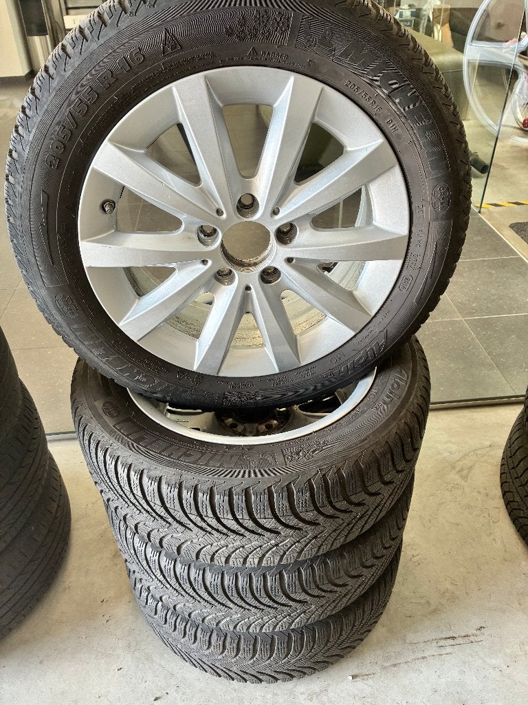 WINTERSET MERCEDES A OF B KLASSE, Auto-onderdelen, Ophalen, Gebruikt, 16 inch, Band(en)