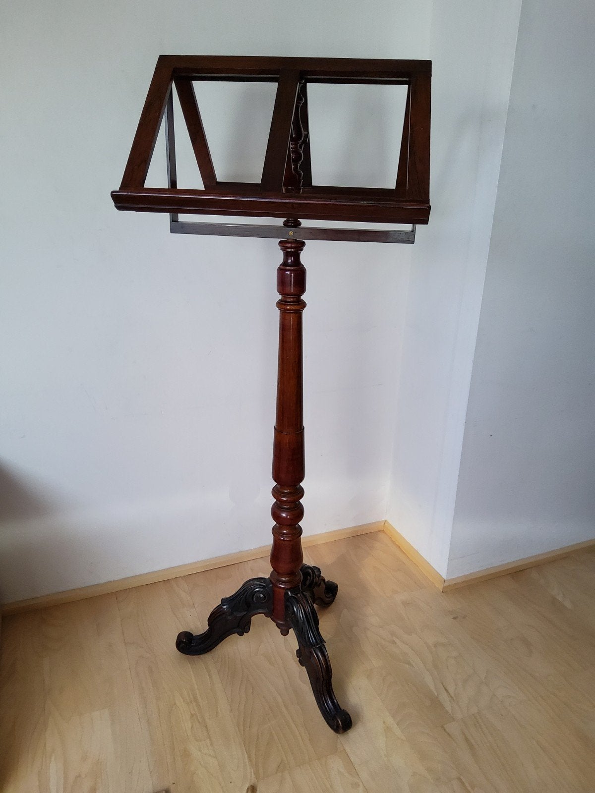Double pupitre pour partitions, Enlèvement