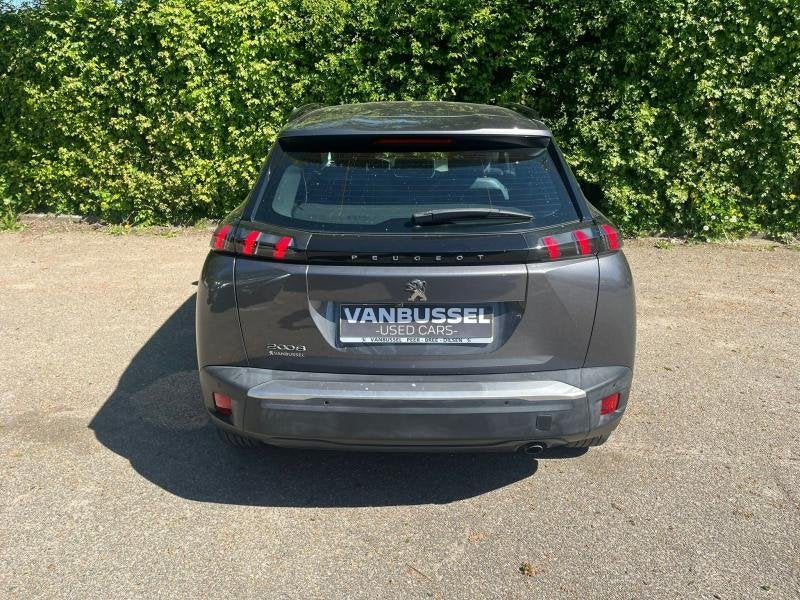 Peugeot 2008 II Allure, Argent ou Gris, Achat, https://public.car-pass.be/vhr/d202e579-748a-4168-ac2a-68593ff7b142, Euro 6