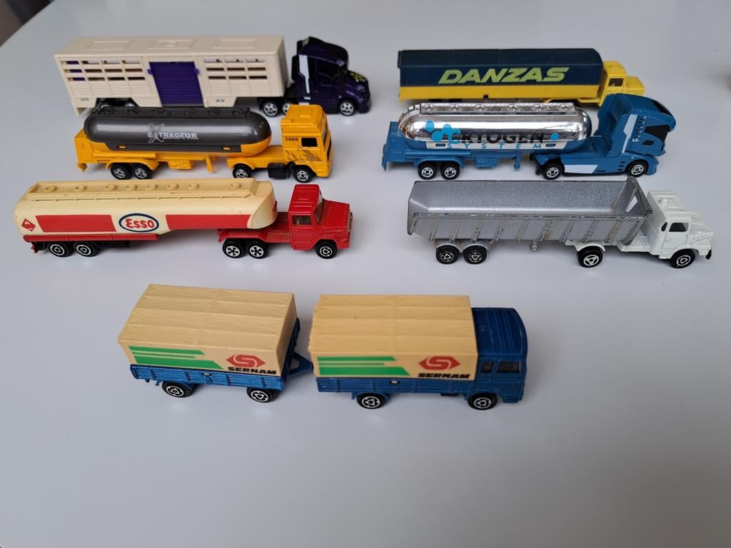 7 camions Majorette anciens, Enlèvement ou Envoi, Majorette