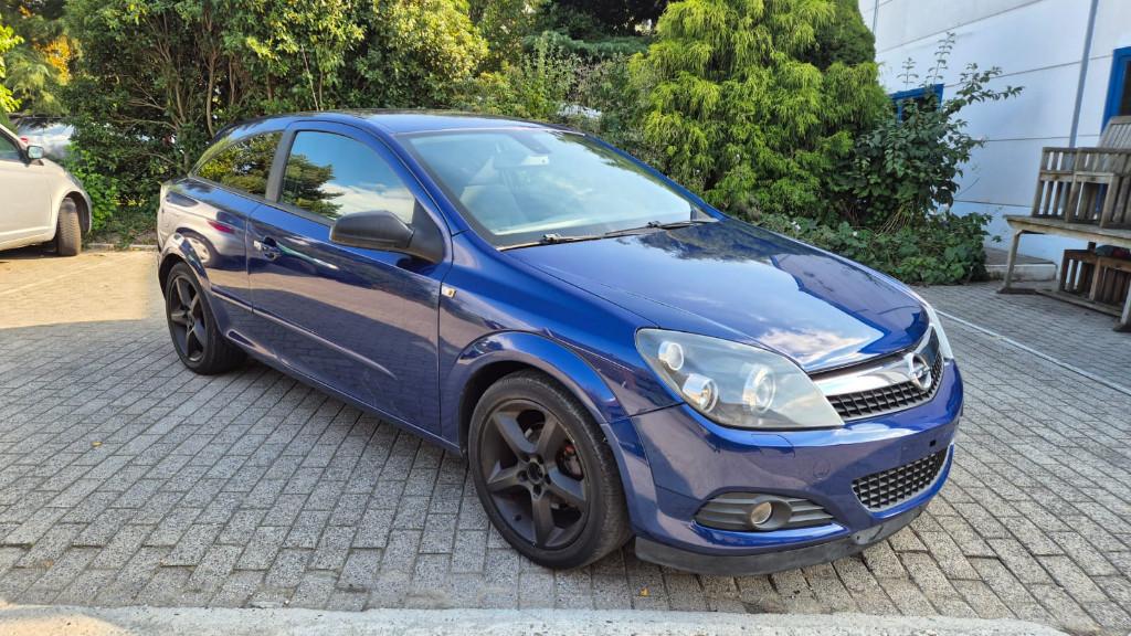 Opel Astra GTC 1.6 Benzine Automaat Bj 2008 107000km, Auto's, Opel, Automaat, Bedrijf, Astra, Te koop