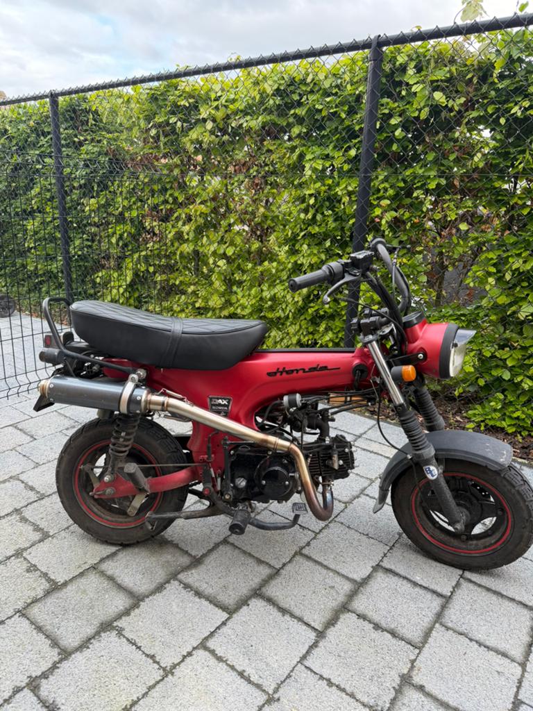 Honda dax skyteam, Fietsen en Brommers, Ophalen, Overige modellen, 49 cc, 4 versnellingen