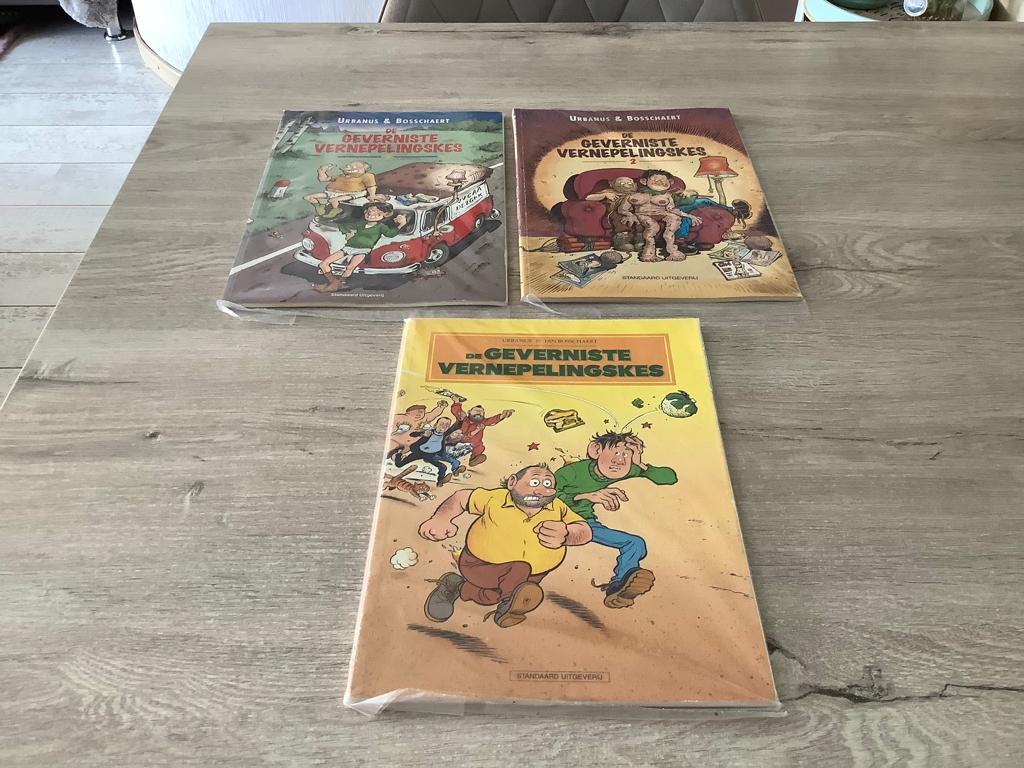 De geverniste vernepelingskes verschillende strips, Boeken, Stripverhalen, Urbanus & Bosschaert, Ophalen of Verzenden, Zo goed als nieuw