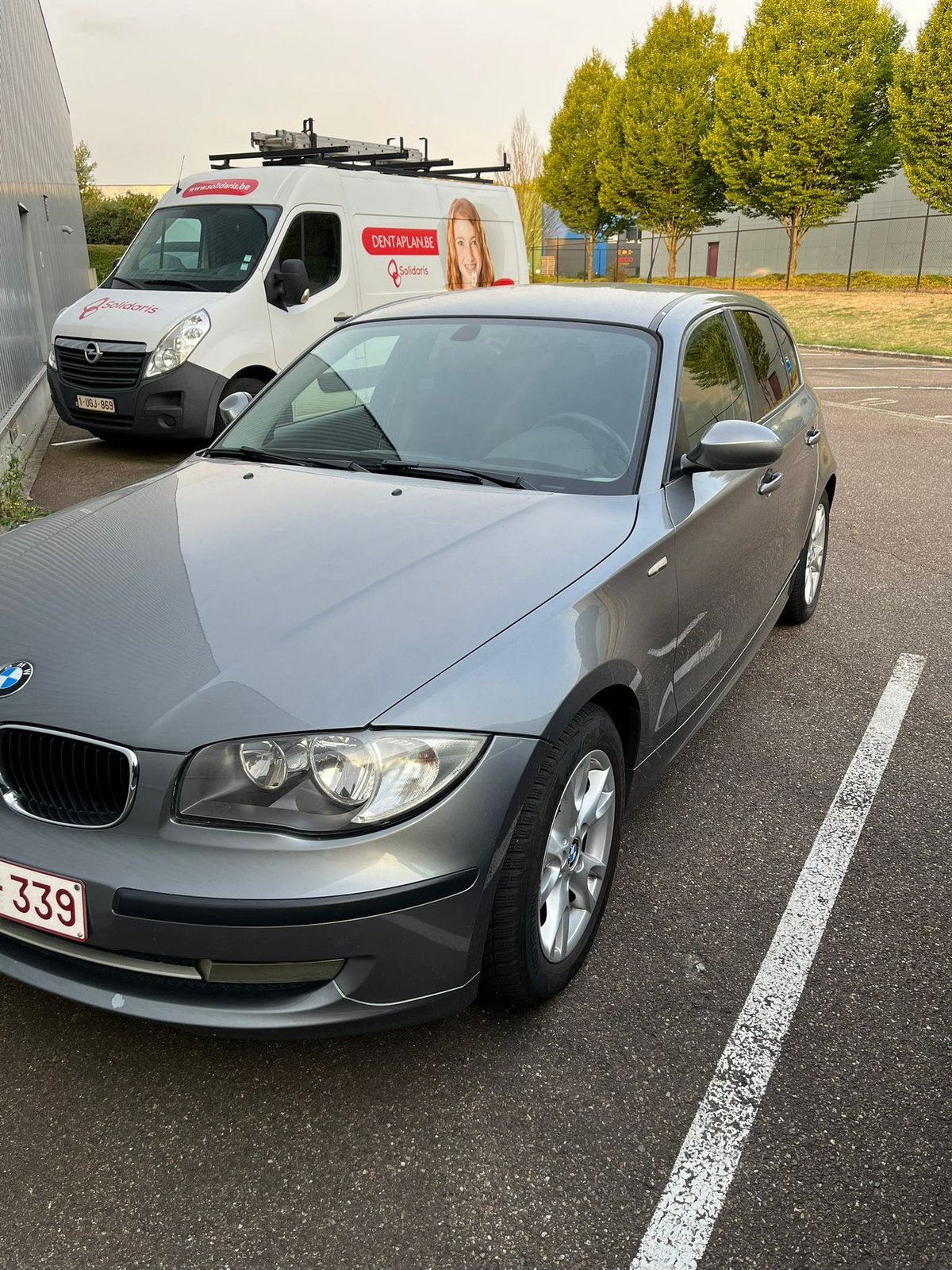 BMW 116 bouwjaar 2009, Auto's, Zwart, Overige kleuren, Handgeschakeld, 5 deurs