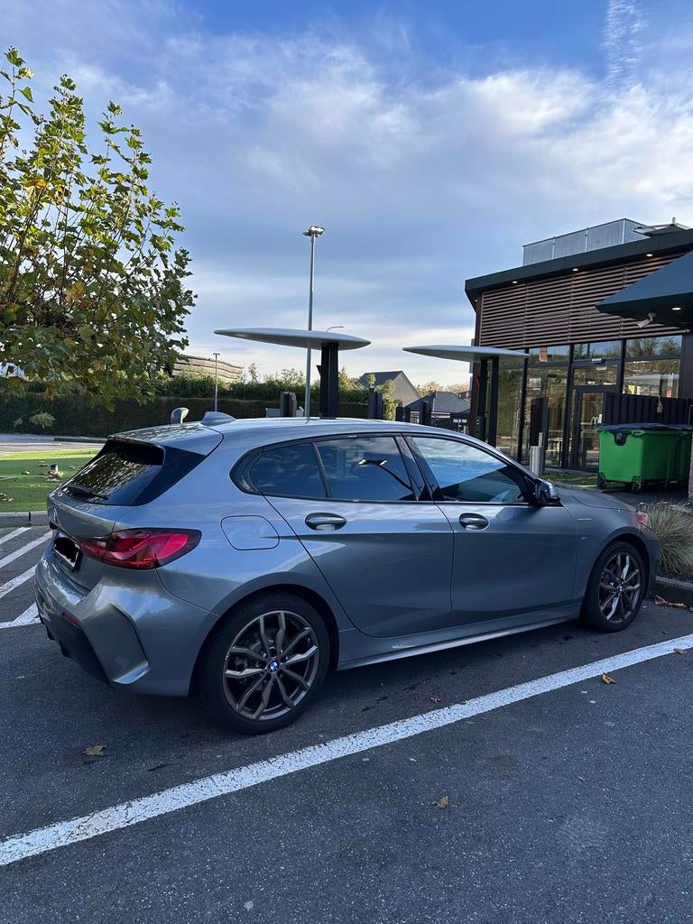 BMW 116i M sport, Auto's, 1 Reeks, 109 kW, Leder en Stof, 5 zetels