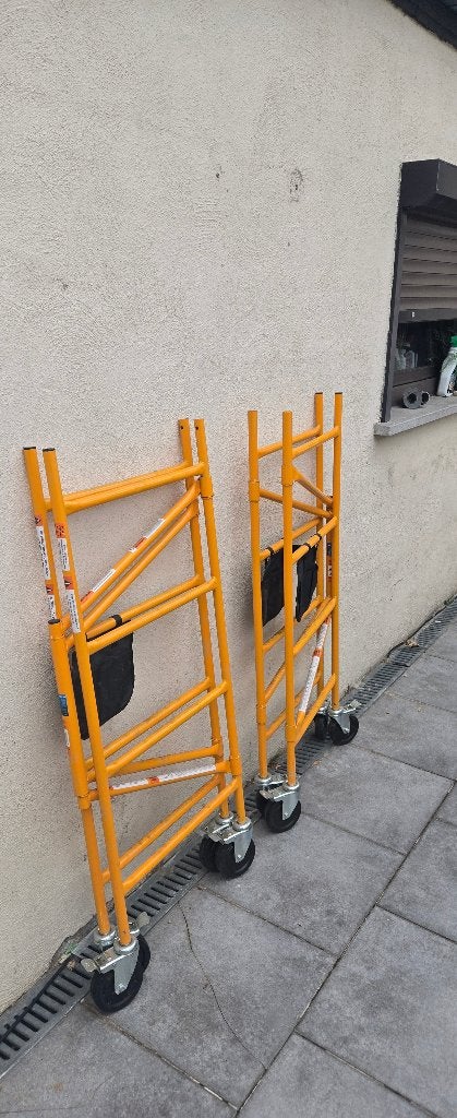 2 Échafaudage, Bricolage & Construction, Échafaudages, Enlèvement, Neuf, Échafaudage de façade, Moins de 2 mètres